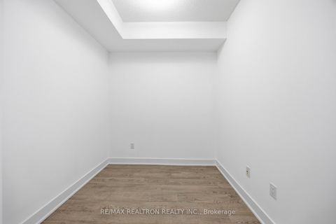 Photo 17 at 1501 - 30 Roehampton Avenue, Mount Pleasant West, Toronto