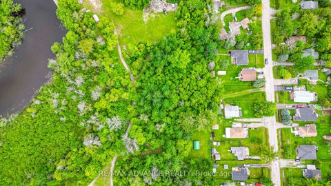 Photo 8 at 100 Dunkirk Avenue, Sutton & Jackson's Point, Georgina