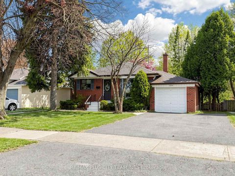 Photo 1 at 260 Renforth Drive, Markland Wood, Toronto