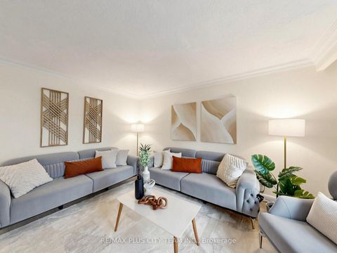 Photo 3 at 260 Renforth Drive, Markland Wood, Toronto