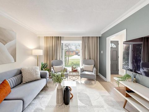 Photo 5 at 260 Renforth Drive, Markland Wood, Toronto