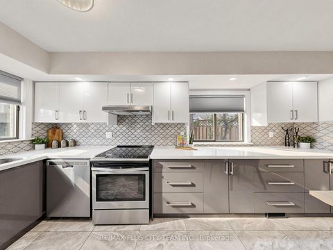 Photo 10 at 260 Renforth Drive, Markland Wood, Toronto