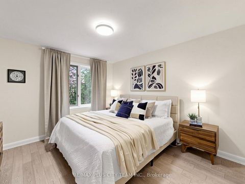 Photo 13 at 260 Renforth Drive, Markland Wood, Toronto