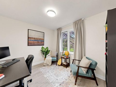 Photo 18 at 260 Renforth Drive, Markland Wood, Toronto