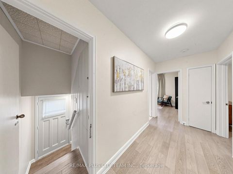 Photo 22 at 260 Renforth Drive, Markland Wood, Toronto