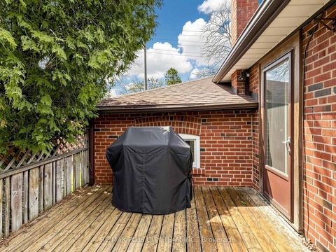 Photo 38 at 260 Renforth Drive, Markland Wood, Toronto
