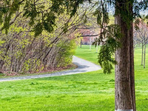 Photo 42 at 260 Renforth Drive, Markland Wood, Toronto