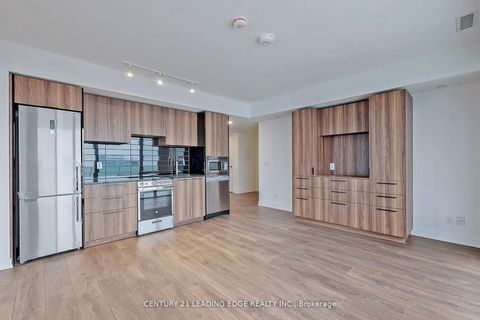 Photo 3 at 5102 - 501 Yonge Street, Yonge Corridor, Toronto