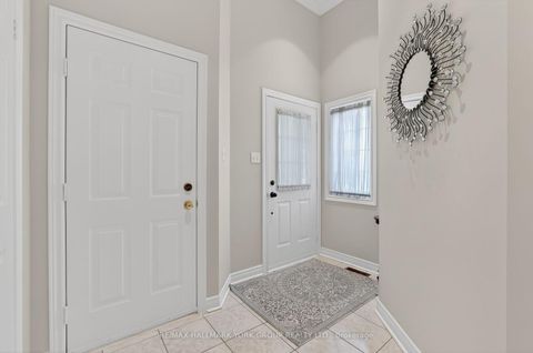 Photo 2 at 801 Surin Court, College Manor, Newmarket
