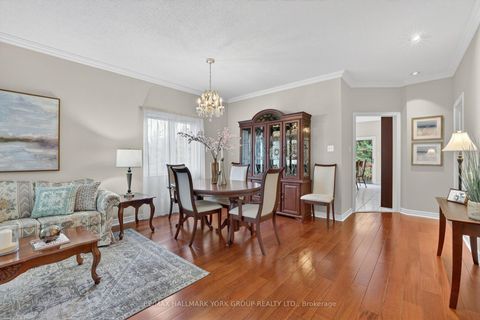 Photo 3 at 801 Surin Court, College Manor, Newmarket