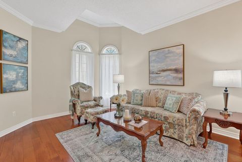 Photo 4 at 801 Surin Court, College Manor, Newmarket