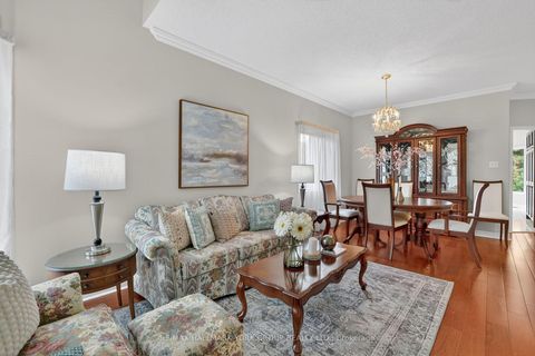 Photo 6 at 801 Surin Court, College Manor, Newmarket