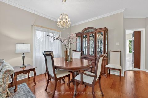 Photo 8 at 801 Surin Court, College Manor, Newmarket