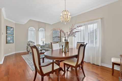 Photo 9 at 801 Surin Court, College Manor, Newmarket