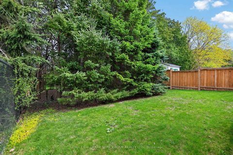 Photo 42 at 801 Surin Court, College Manor, Newmarket