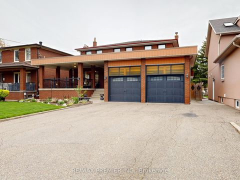 Photo 1 at 55 Chiswick Avenue, Amesbury, Toronto