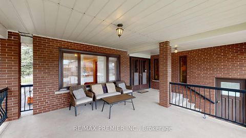 Photo 2 at 55 Chiswick Avenue, Amesbury, Toronto