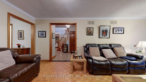 Photo 4 at 55 Chiswick Avenue, Amesbury, Toronto