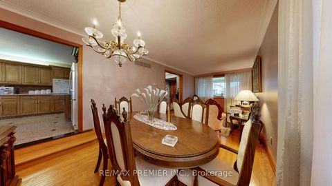 Photo 19 at 55 Chiswick Avenue, Amesbury, Toronto