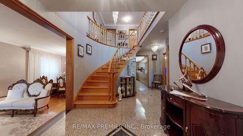 Photo 24 at 55 Chiswick Avenue, Amesbury, Toronto