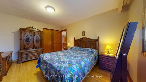 Photo 37 at 55 Chiswick Avenue, Amesbury, Toronto