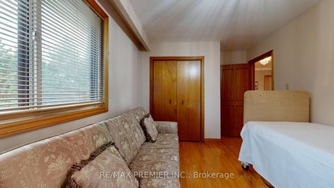 Photo 40 at 55 Chiswick Avenue, Amesbury, Toronto