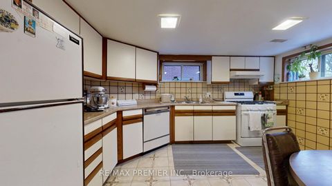 Photo 43 at 55 Chiswick Avenue, Amesbury, Toronto