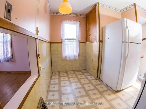 Photo 6 at 1 McCallum Court, Queensway, Toronto