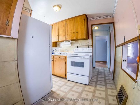 Photo 7 at 1 McCallum Court, Queensway, Toronto