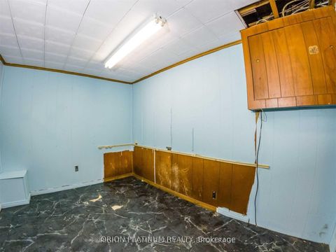 Photo 17 at 1 McCallum Court, Queensway, Toronto