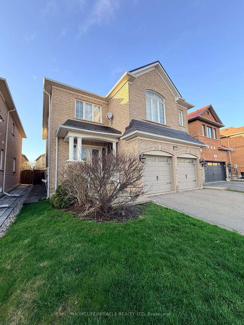 Photo 6 at 176 Drummond Drive, Maple, Vaughan