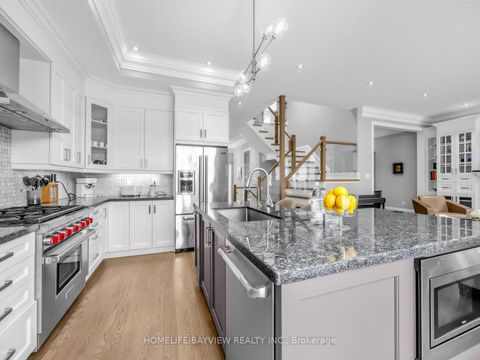 Photo 11 at 40 Clonmore Drive, Cliffside, Toronto