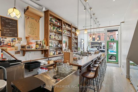 Photo 5 at 394 King Street E, Moss Park, Toronto