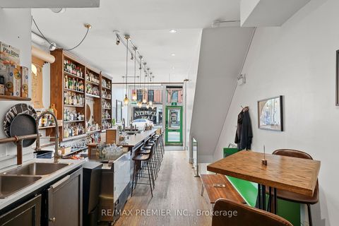 Photo 7 at 394 King Street E, Moss Park, Toronto