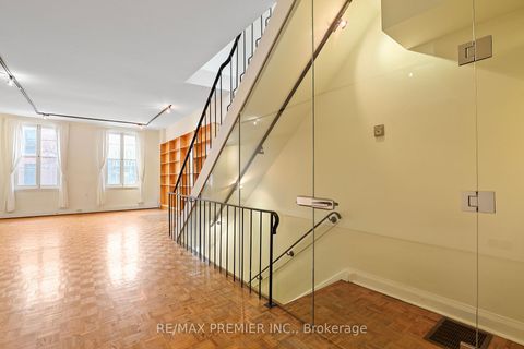 Photo 8 at 394 King Street E, Moss Park, Toronto