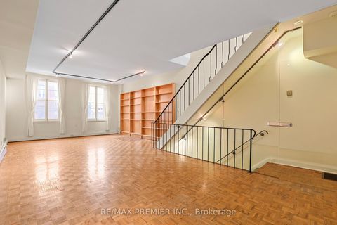 Photo 10 at 394 King Street E, Moss Park, Toronto