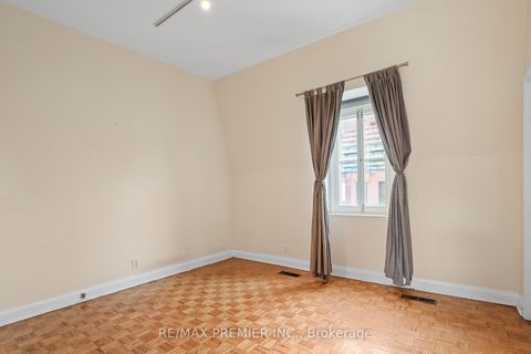 Photo 17 at 394 King Street E, Moss Park, Toronto