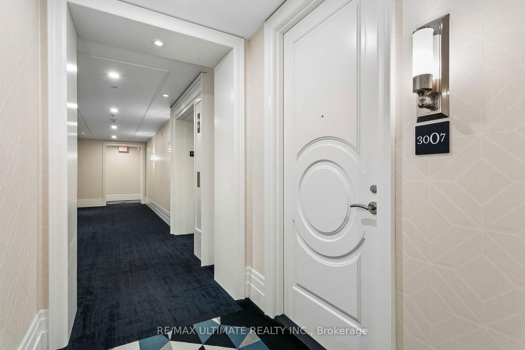 3007 - 88 Blue Jays Way, Waterfront Communities C1, Toronto photo number 2