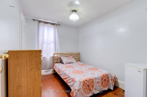 Photo 9 at 16 Pryor Avenue, Pellam Park, Toronto