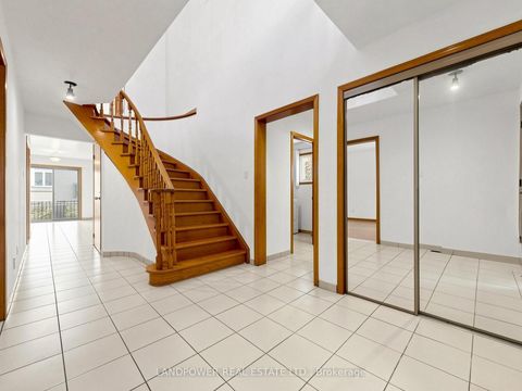 Photo 2 at 15 Coverdale Crescent, Steeles, Toronto