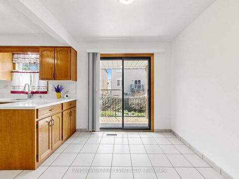 Photo 10 at 15 Coverdale Crescent, Steeles, Toronto