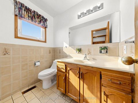 Photo 11 at 15 Coverdale Crescent, Steeles, Toronto