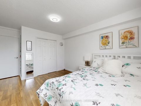 Photo 20 at 301 - 205 Hilda Avenue, Newtonbrook West, Toronto