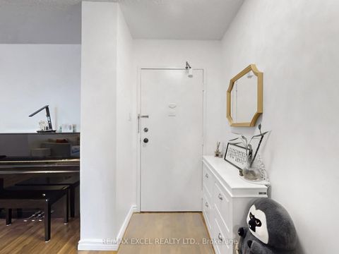Photo 26 at 301 - 205 Hilda Avenue, Newtonbrook West, Toronto
