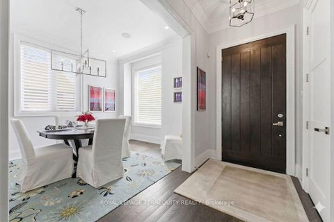 Photo 2 at 130 Edgecroft Road, Queensway, Toronto