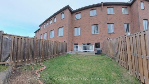 Photo 3 at 27 Belanger Crescent S, Birchmount, Toronto