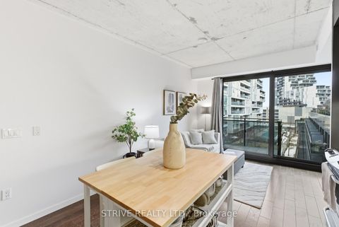 Photo 5 at 612 - 51 Trolley Crescent, Moss Park, Toronto