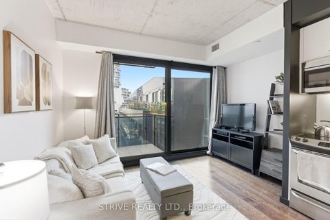 Photo 10 at 612 - 51 Trolley Crescent, Moss Park, Toronto