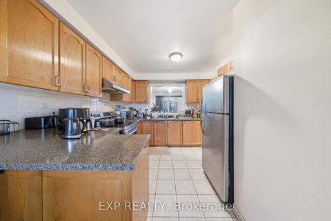 Photo 6 at 65 - 7115 Rexwood Road, Malton, Mississauga