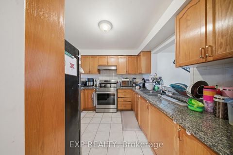 Photo 7 at 65 - 7115 Rexwood Road, Malton, Mississauga